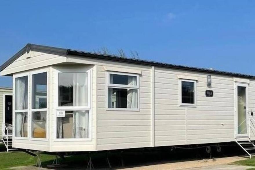 Remarkable 2-Bed Villa Caravan In Driffield