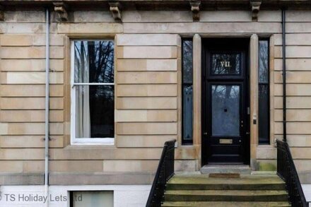 Restored Victorian Townhouse in Glasgow's characterful West End