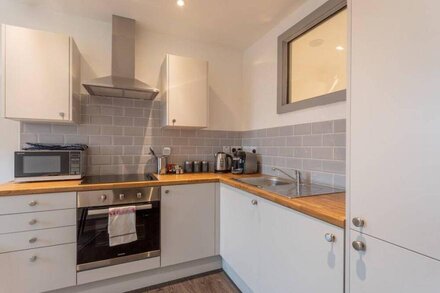 Fantastic 1 Bedroom Apartment, Leeds