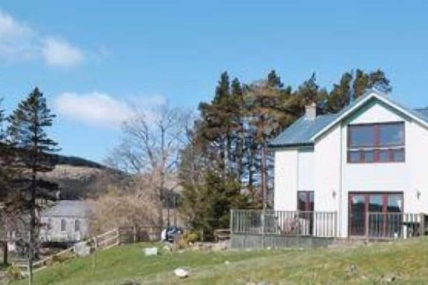 Attractive High Spec House Near Glenshee, Great For Outdoor Activities, Skiing And Group Bookings.