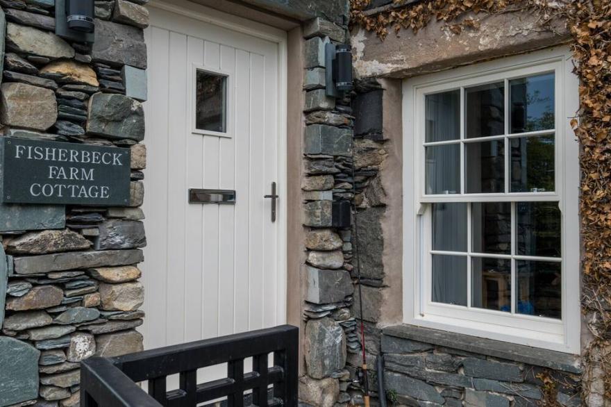 FISHERBECK FARM COTTAGE, pet friendly, with a garden in Ambleside