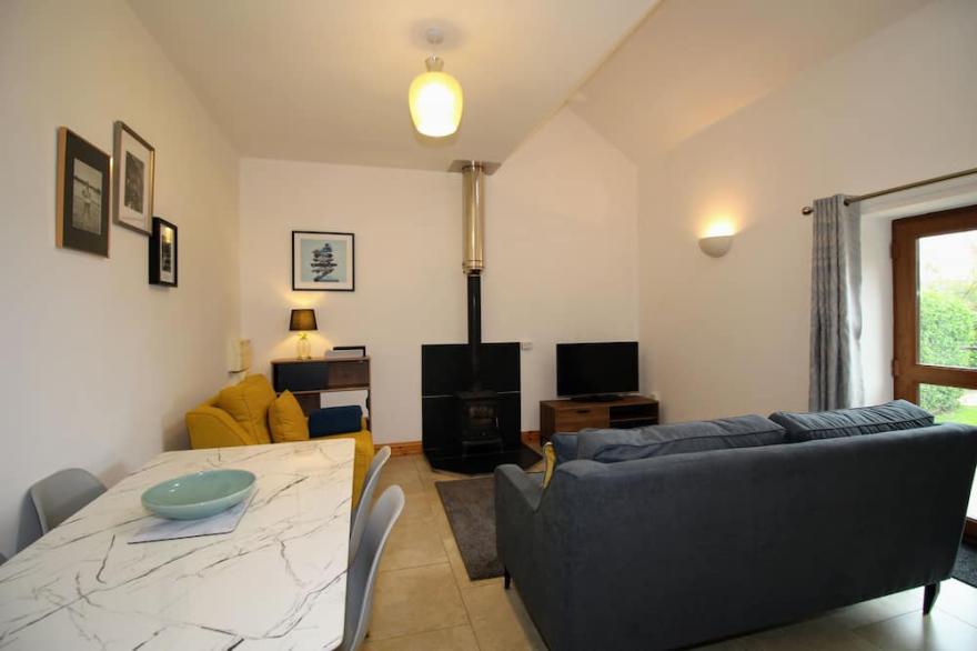 Squirrel Cottage, Covenham Holiday Cottages