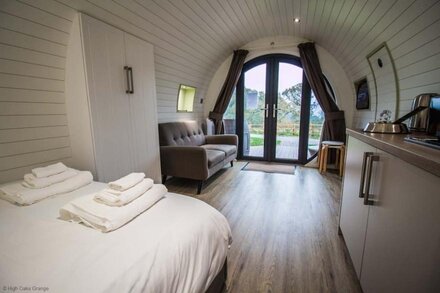 Foxtail Glamping Pod - sleeps 2 | Gold Award winning