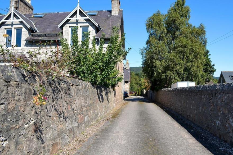 4 Bedroom Accommodation In Ballater