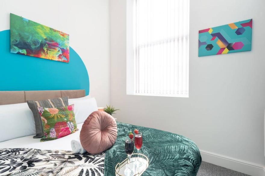 Jesouth Boutique Pad