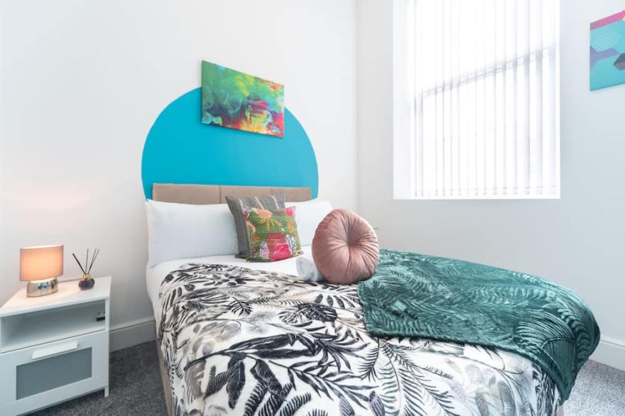 Jesouth Boutique Pad