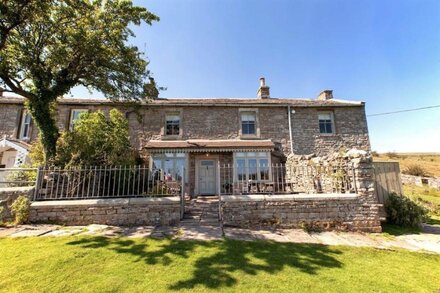 HEATHERDENE - Cottage set in the midst of the Yorkshire Dales with amazing views