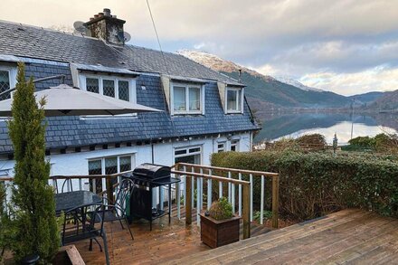 MacLean Cottage on the banks of Loch Long