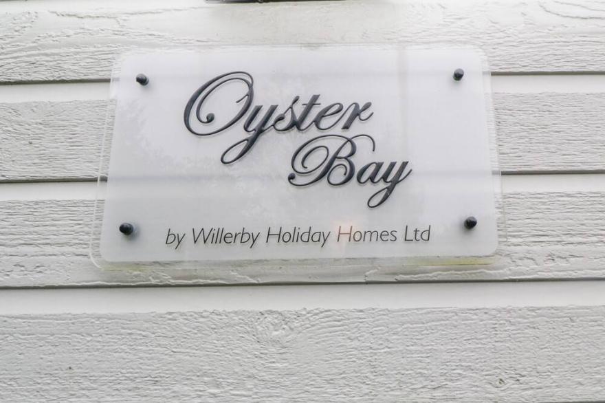 OYSTER BAY LODGE, Pet Friendly, With A Garden In Dalbeattie