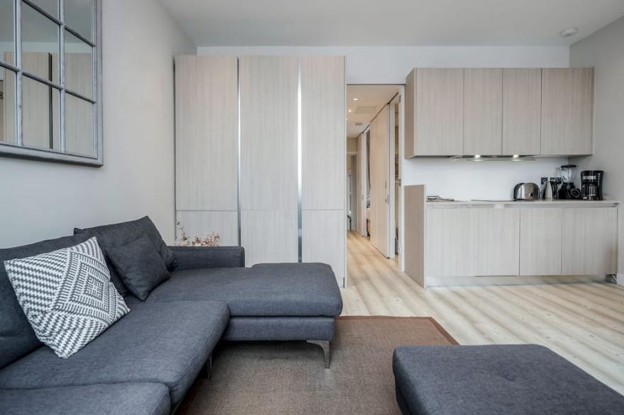 Sunny 2-Double Bedroom Flat in Chelsea