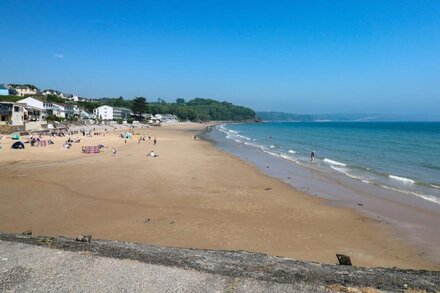 SMUGGLERS COTTAGE, pet friendly in Saundersfoot