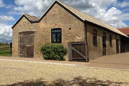 Barn with panoramic countryside view