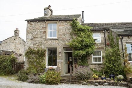 A classic dales cottage sleeping two guests deep in the heart of Wharfedale