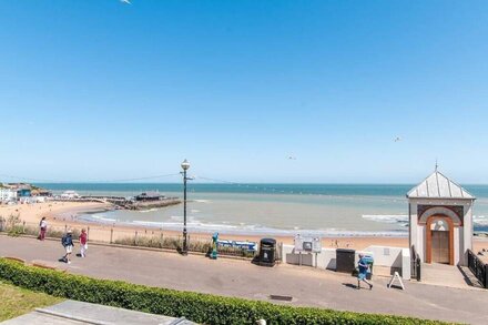 Serenity by the Sea - Broadstairs