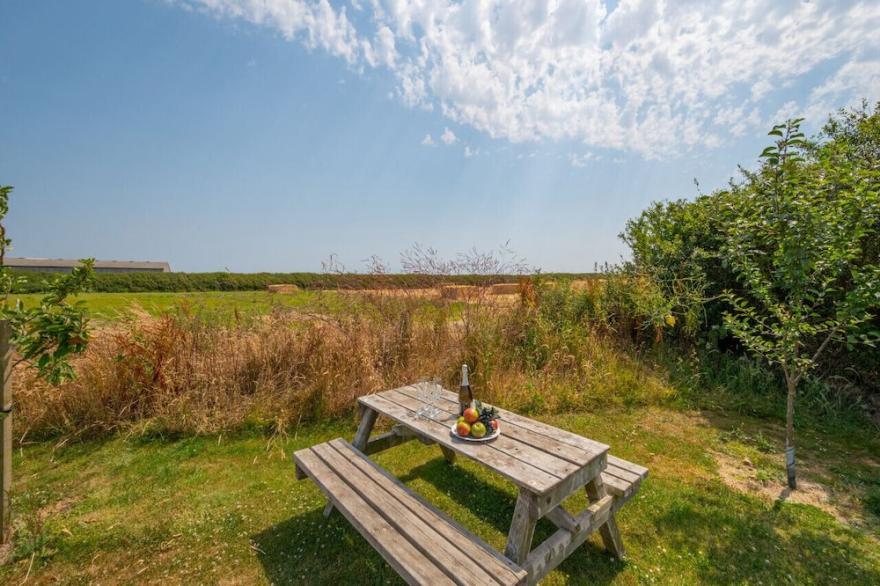 Bide-a-While - Two Bedroom House, Sleeps 4