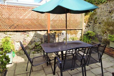 Causeway Cottage - Three Bedroom House, Sleeps 6