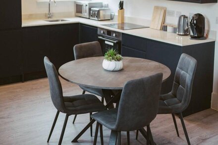 York Riverside Apartments are 11 beautiful, modern, and stylish apartments based in the centre of Hi