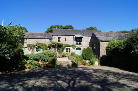 Pretty Cottage with Lovely Views - Dog Friendly