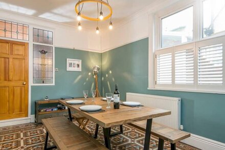 Pass the Keys | Cosy 4 bed house in the heart of Roath, Sleeps 7!