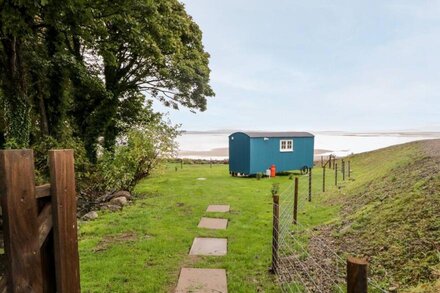 SEASHORE SHEPHERDS HUT @ MOAT FARM, with a garden in Ulverston