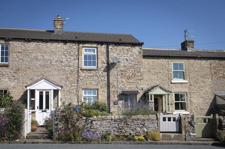 Built in traditional local York stone in 1850, Witton View is great for couples or small families