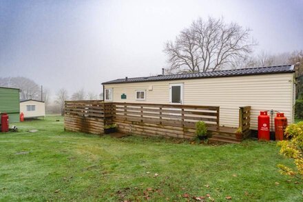 Family Caravan at Beautiful Three Lochs Park