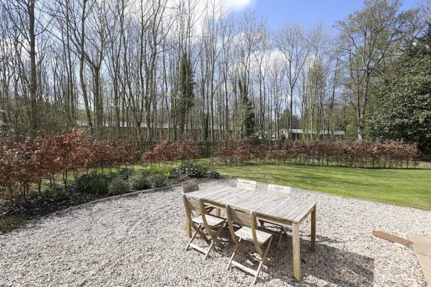 ALTIDO - Stunning 3 Bed Lodge With Gardens At Gilmerton House