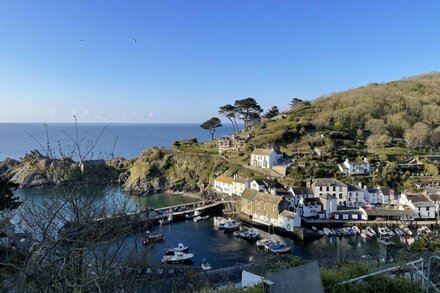 Spectacular Apartment with Harbour & Sea Views in Cornwall