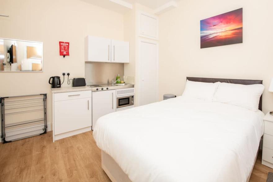 Perfect Apartment For Student In Southampton