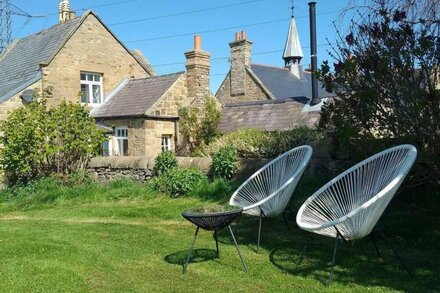 Unique Countryside Cottage close to Sunderland