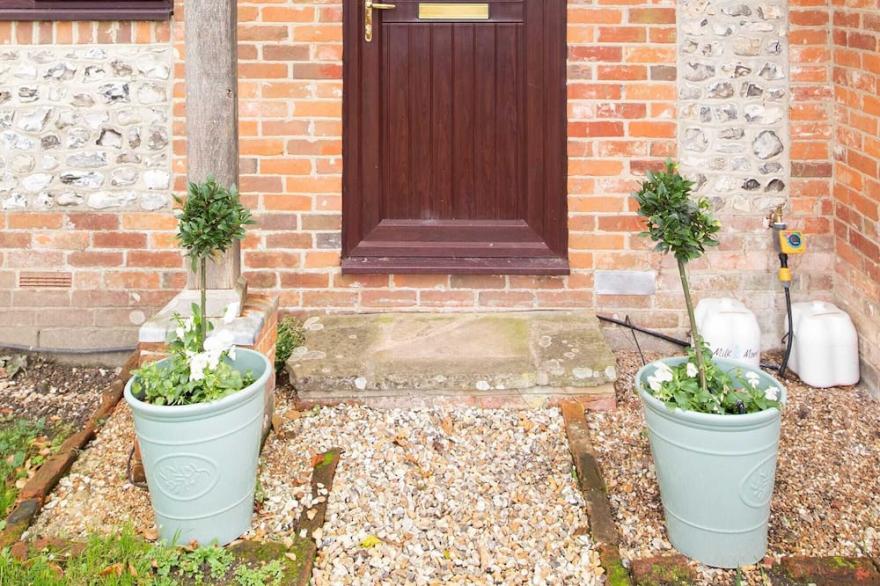 Cosy Cottage In Beautiful South Downs / Walk 2 Pub