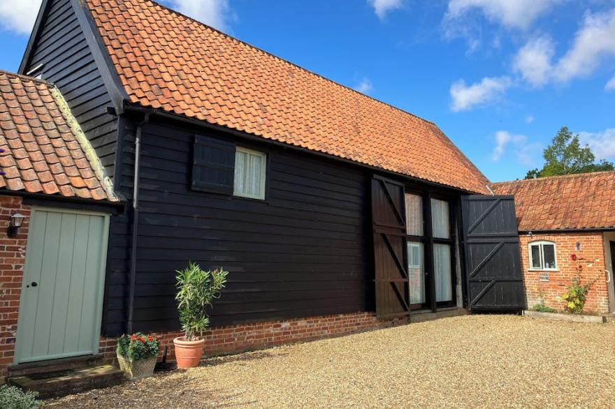 A Stunning Converted Suffolk Barn, Chediston, Halesworth Nr Southwold