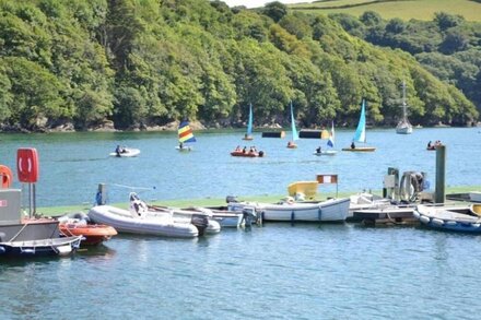 2 bedroom accommodation in Fowey