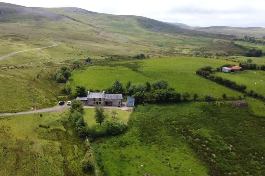 Wildhaven, A Beautifully Refurbished And Unique 250 Year Old Remote Welsh Farmhouse Perched On A Mou