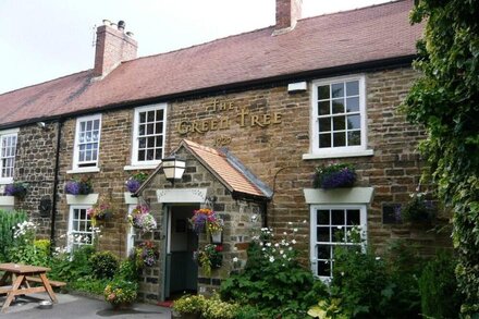 The Tree House apartment, twinned with our 290 year old Country Pub & Restaurant