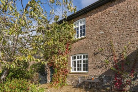 An exceptionally spacious holiday home overlooking a beautiful rural valley.