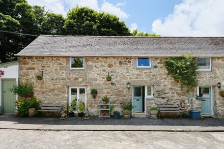 River Cottage, A peaceful retreat with St Ives just 3 miles away.