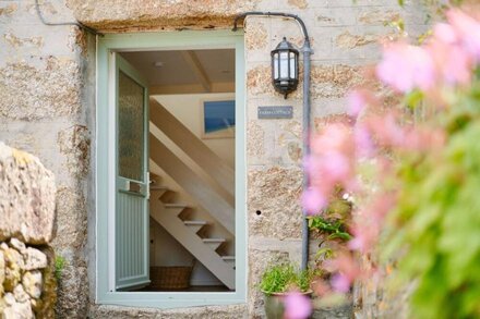 A charming and spacious cottage in rural St Ives