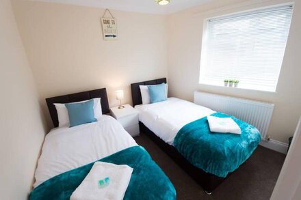 Hampton House Apartments (sleeps 5)