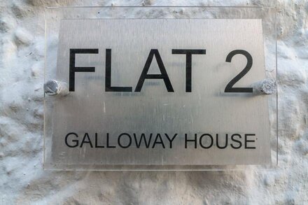 FLAT 2 GALLOWAY HOUSE, family friendly in Kendal