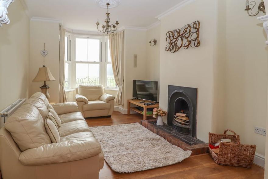 PARK VIEW COTTAGE, Pet Friendly, With Open Fire In Caerwys