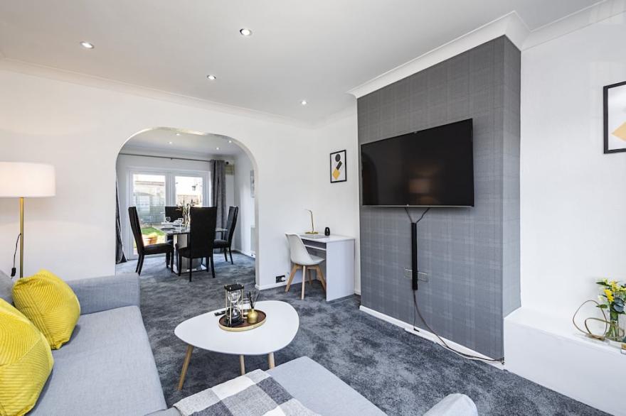 Cozy 3 Bed House in Aveley, Thurrock.