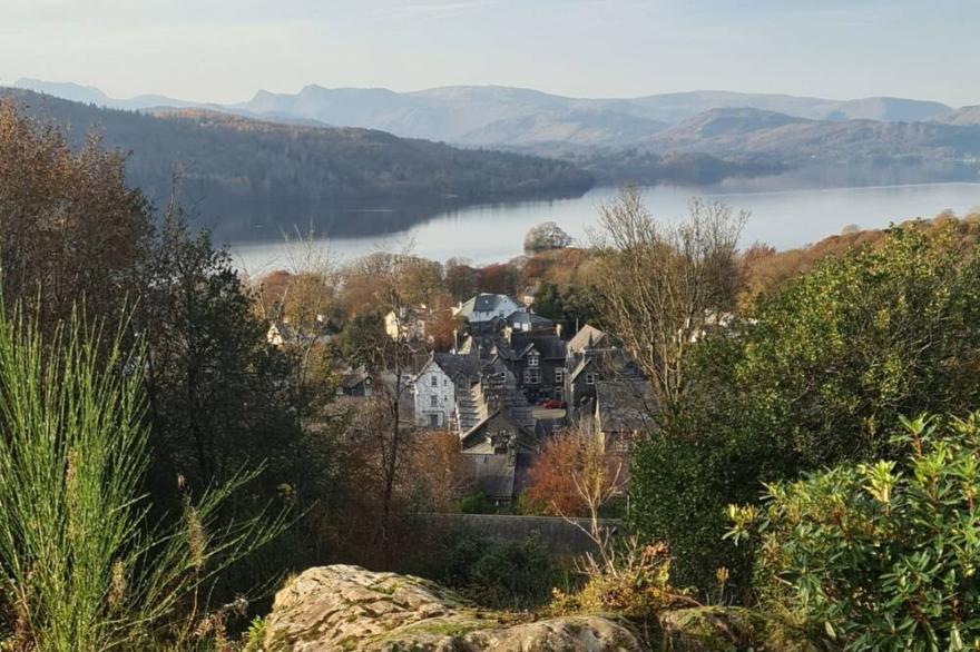 BOWNESS HIDEAWAY In Bowness-On-Windermere