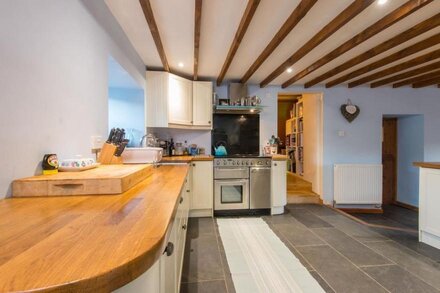 Bunny Cottage is an original farm cottage that has been updated to provide a spacious country retrea