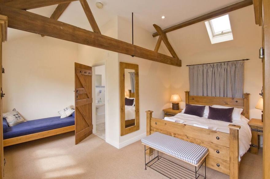 Luxury 4* Gold Self Catering Cottages in Oxford