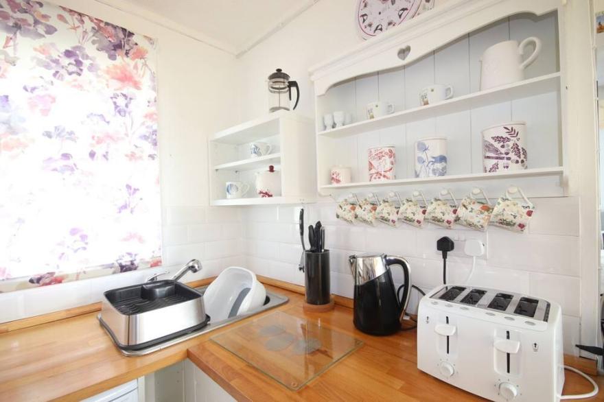 72 Granada Selsey Country Club 2 Bedroom Chalet