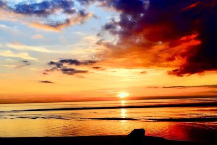 Luxury Beachfront House, Spectacular Views Across Old Hunstanton Beach