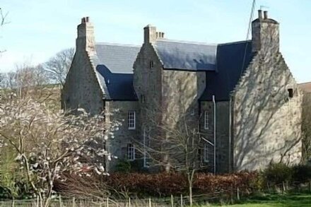 Recently-Renovated Historic Large Holiday House In The Scottish Borders