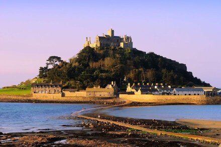 Welcoming house in the heart of West Cornwall, dog-friendly and near the beach