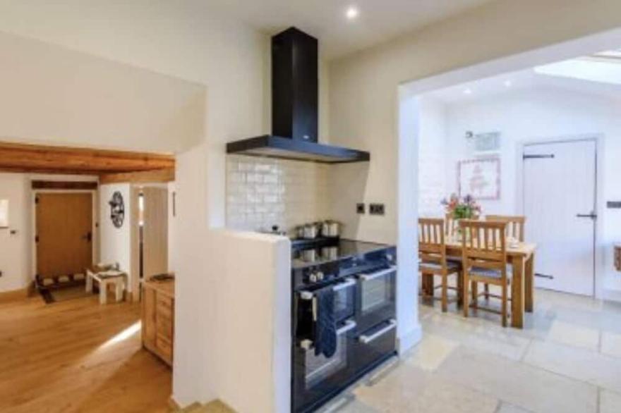 Stunning 3 Bed Cottage